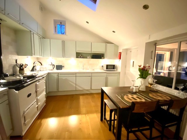 Benchmark Cottage